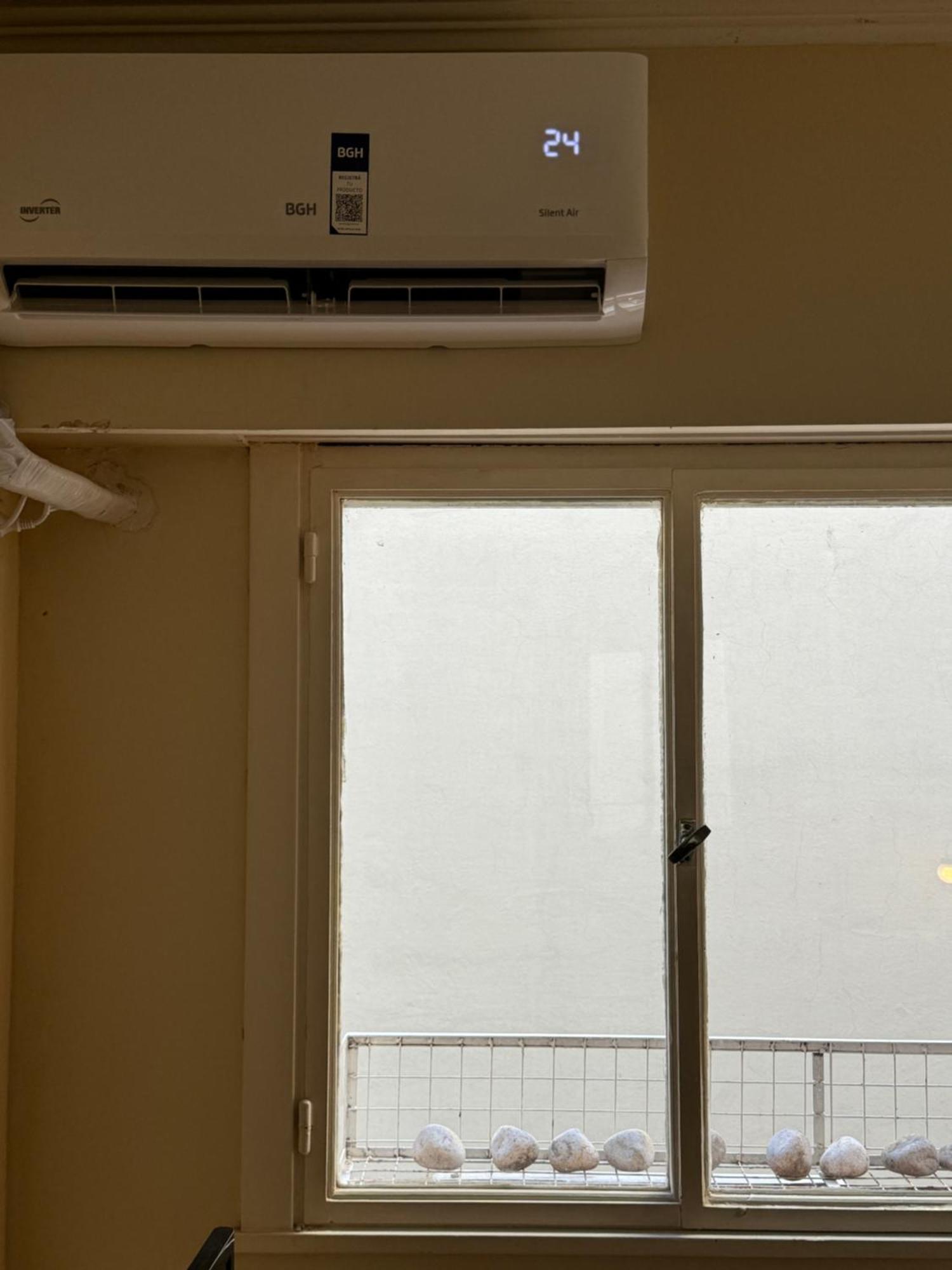 Azcuenagahome Silencioso Y Luminoso Piso Alto De 45M2 , Con La Mejor Ubicacion, Nuestros Huespedes Nos Avalan Con Sus Comentarios, Bilingual Staff Buenos Aires Buitenkant foto